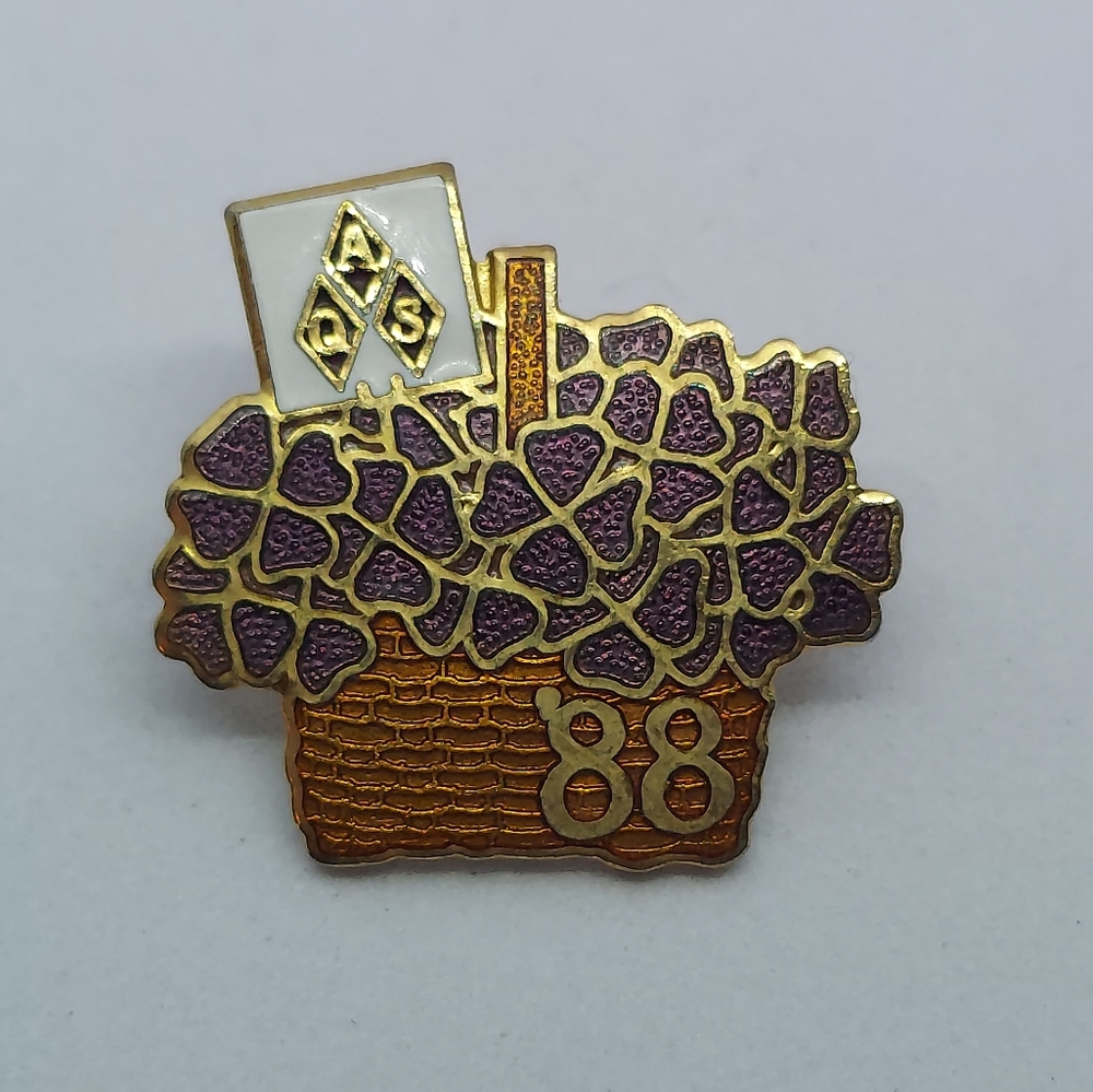QAS '88 Pin Flower Basket - Picture 2 of 5
